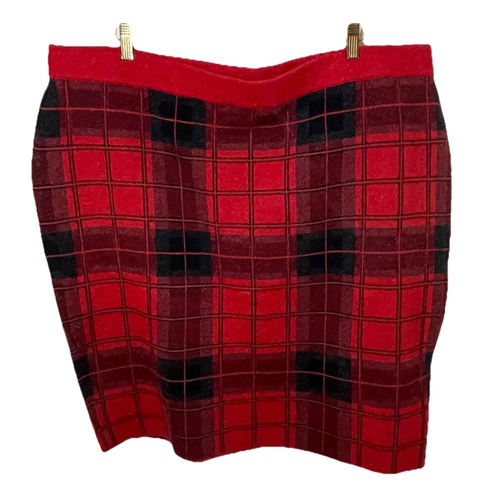 Lane Bryant Women Plus 26/28 Red & Black Plaid Knit Mini Skirt Holiday NEW NWT